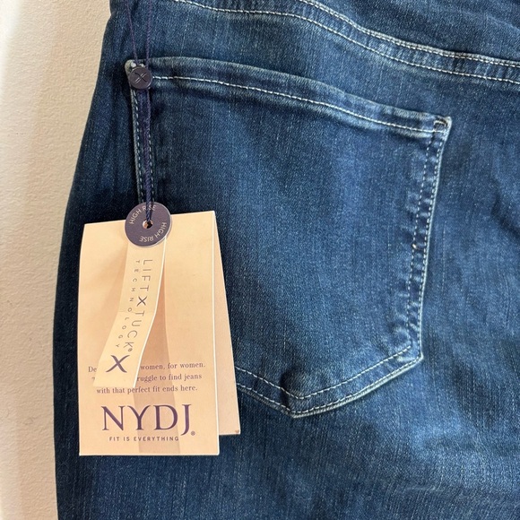 NYDJ Sz 14 High Rise Marylin Straight Dark Wash Jeans in Presley Collur NEW - Picture 10 of 14